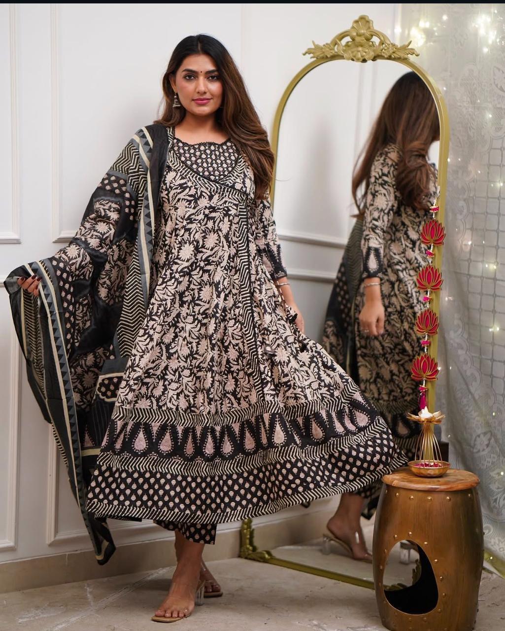Angrakha Pattern Printed Suit Set with Full Dupatta - shiwangi couture