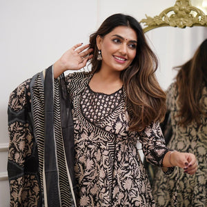 Angrakha Pattern Printed Suit Set with Full Dupatta - shiwangi couture