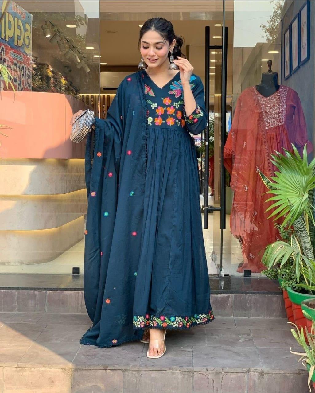 Beautiful Booti Work Frock Suit - shiwangi couture