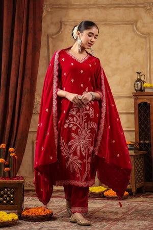 Karachi Hand work Velvet suit set - shiwangi couture
