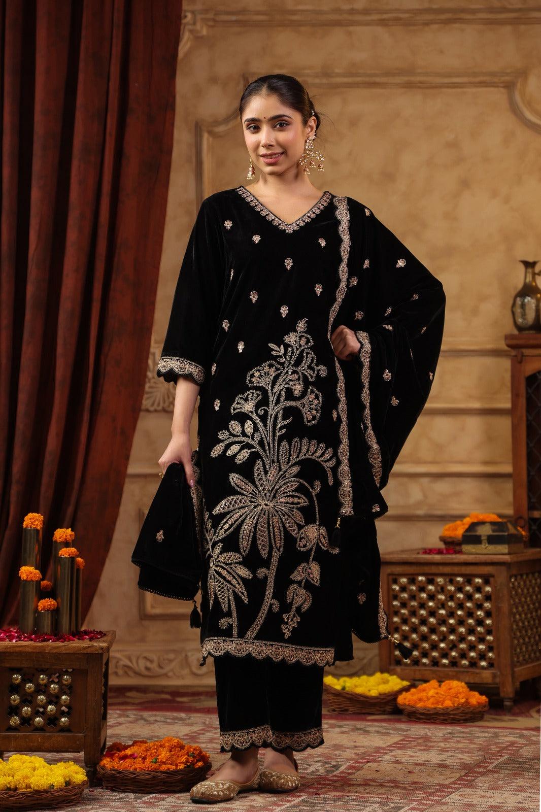 Karachi Hand work Velvet suit set - shiwangi couture