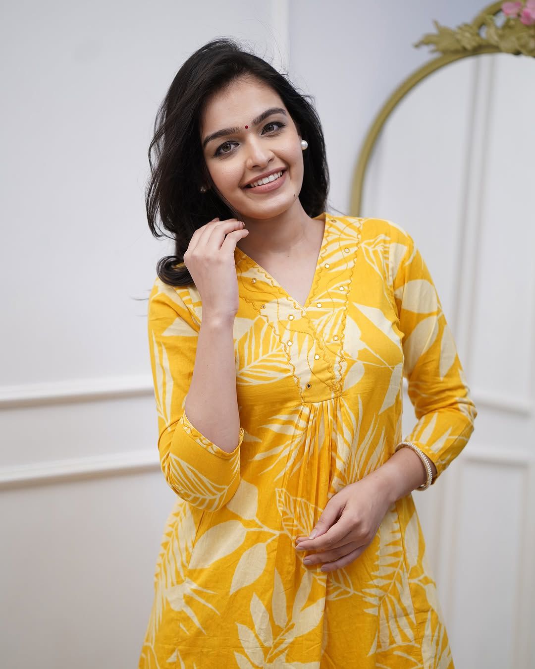 Leaf Printed Straight Cotton Kurta Pant Suit Set - shiwangi couture